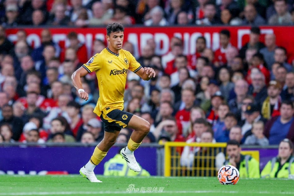 充球队的创 充球队的创