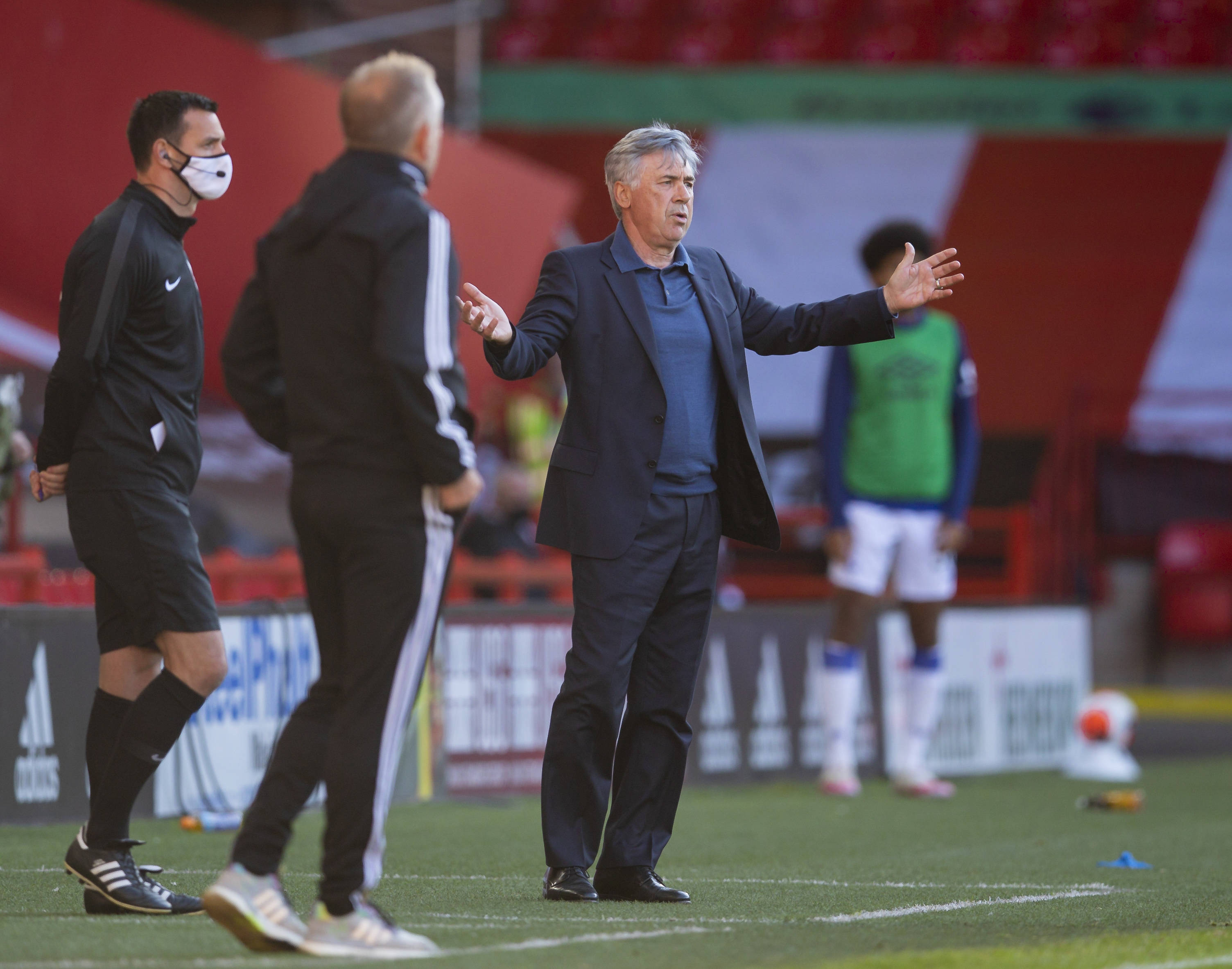 同龄球队的 同龄球队的