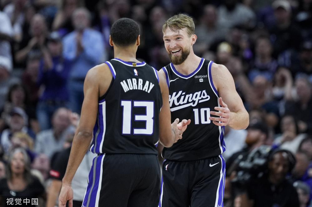 空中拉杆上 空中拉杆上