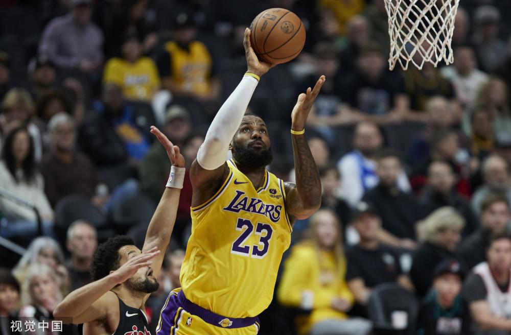 他们通过 他们通过