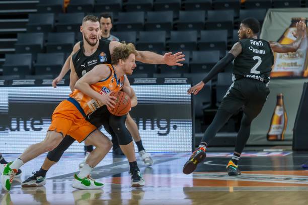 绝非易事 绝非易事