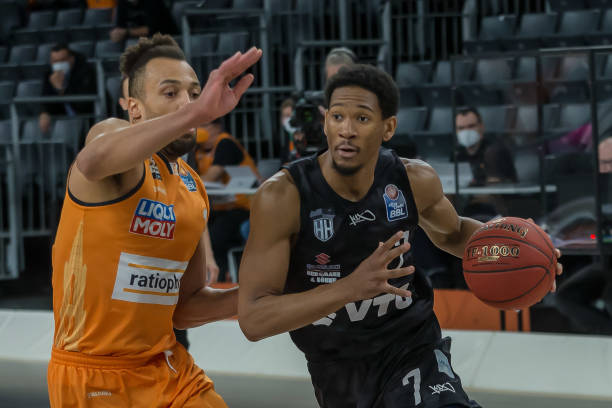 22亿欧元 22亿欧元